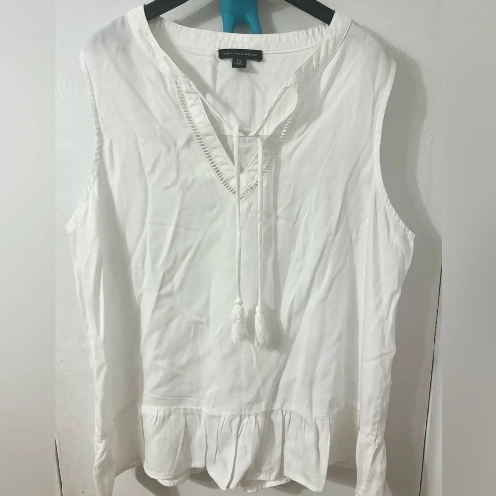 Chambray sleeveless top - Picture 3 of 5